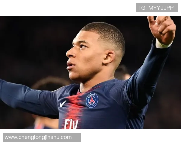 世界足球明星宝宝萌照大汇集可爱瞬间尽在其中