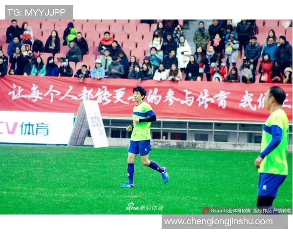 当今身价最高的足球明星背后的故事与成就解析