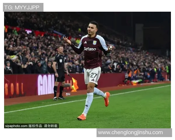 各国足球明星纷纷回国备战新赛季引发球迷热议